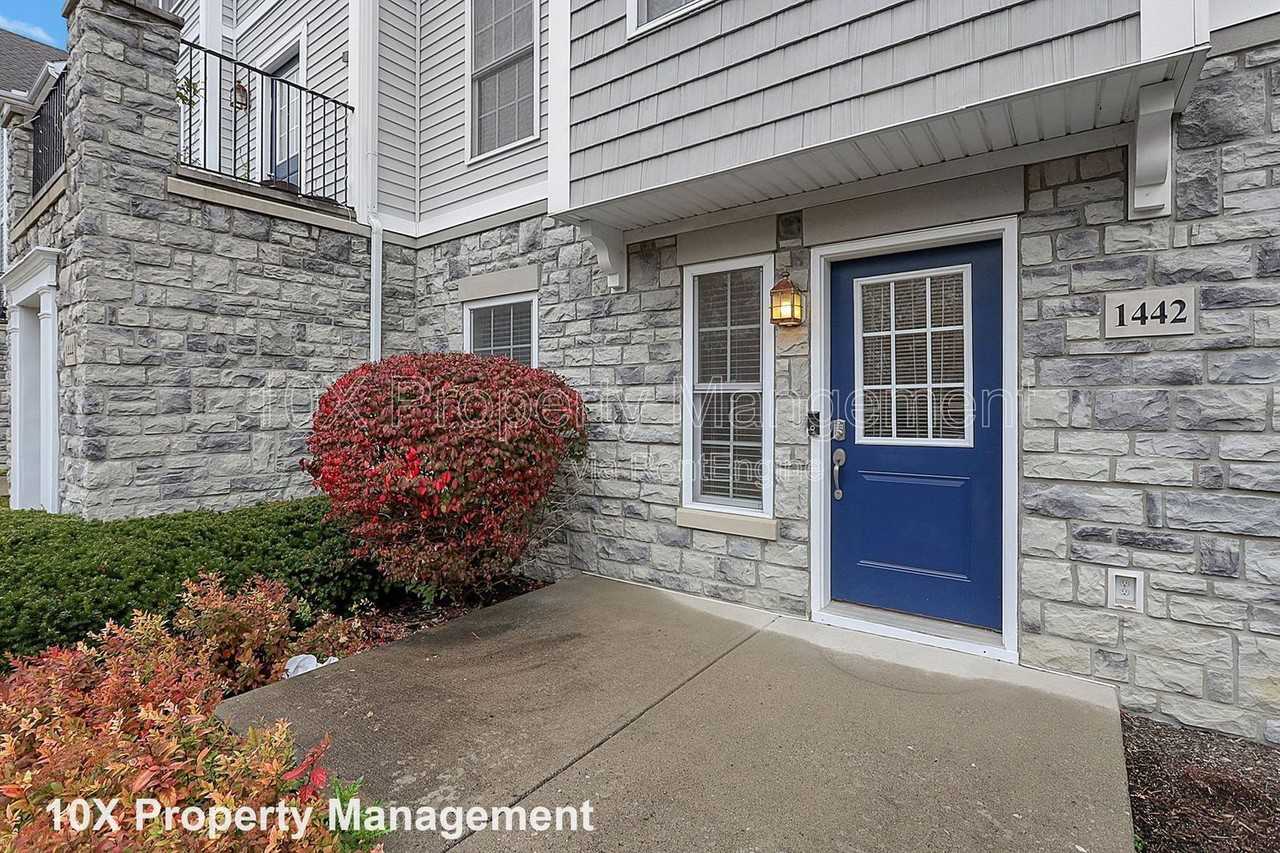 1442 Bloomington Blvd - Photo 6 of 35