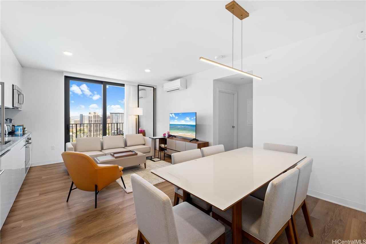 987 Queen St #3603 - Photo 2 of 24