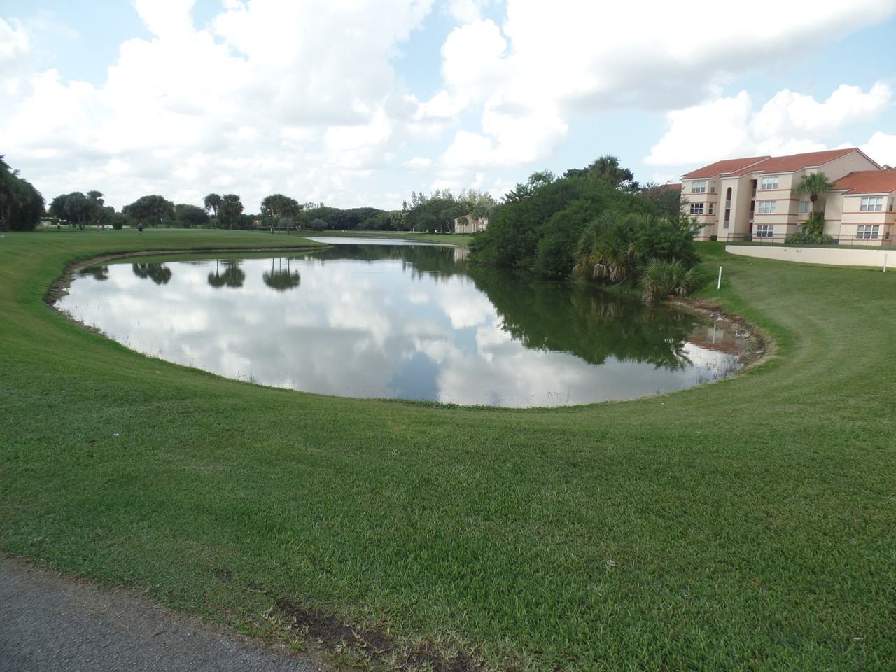 3410 Pinewalk Dr N #825 - Photo 6 of 38