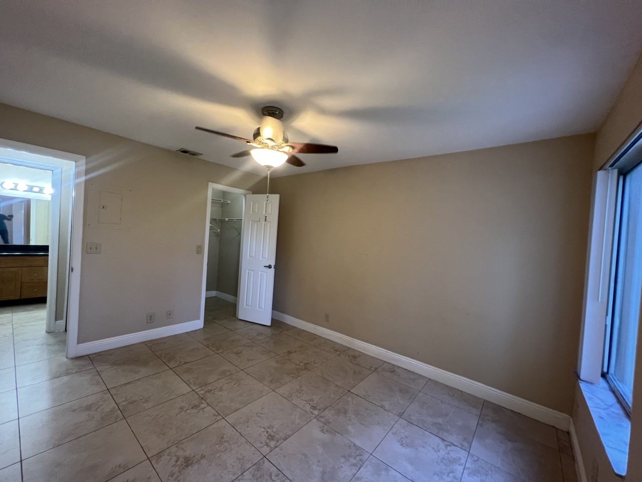 3410 Pinewalk Dr N #825 - Photo 2 of 38