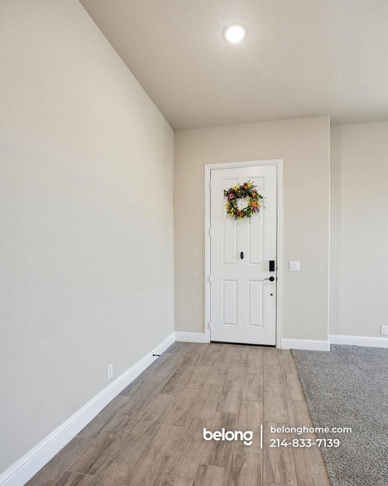 10725 Rothland St - Photo 2 of 21