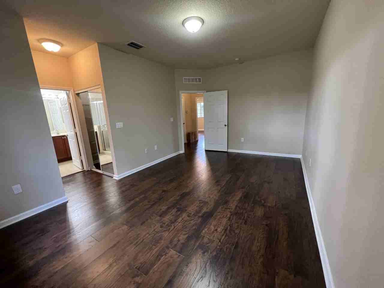 3222 Nw 31st Ter - Photo 7 of 39