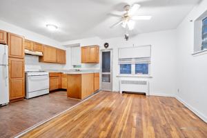 featured image of 3828A Barnes Ave