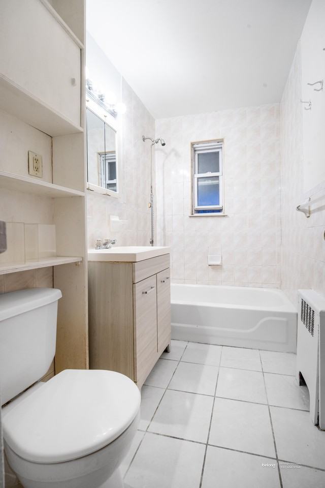 3828A Barnes Ave - Photo 5 of 18