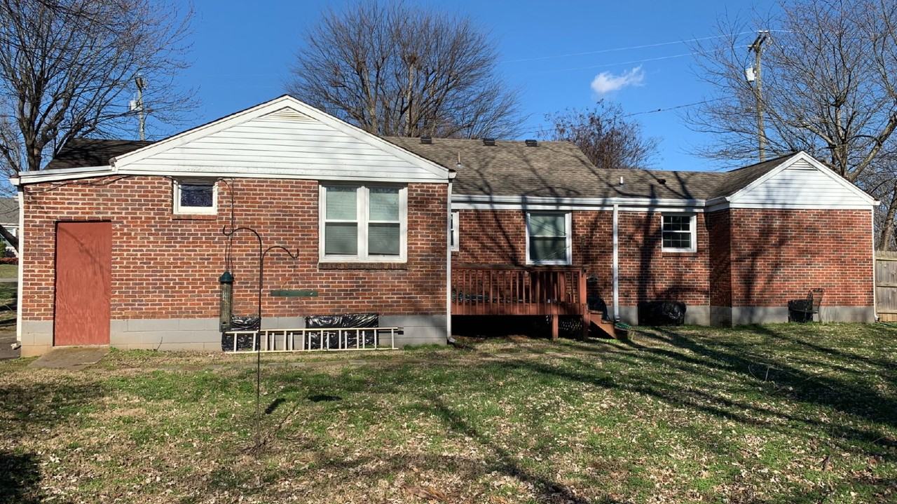 2102 Avalon Dr - Photo 3 of 13