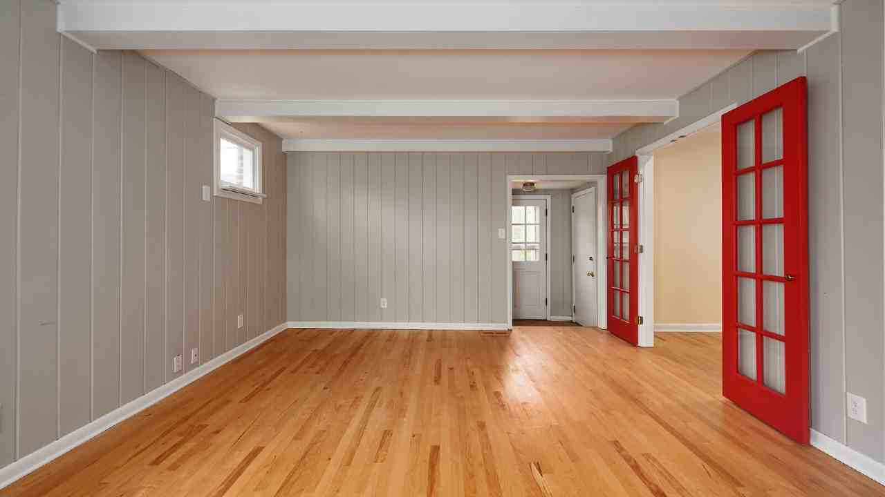 2102 Avalon Dr - Photo 7 of 13