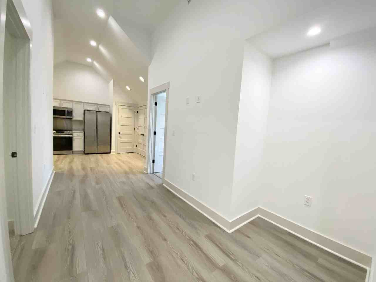 5 Marianna Way #301 - Photo 4 of 15