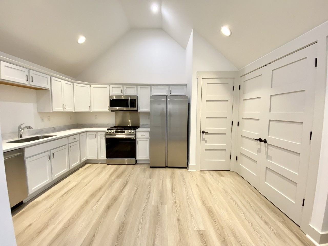 5 Marianna Way #301 - Photo 5 of 15