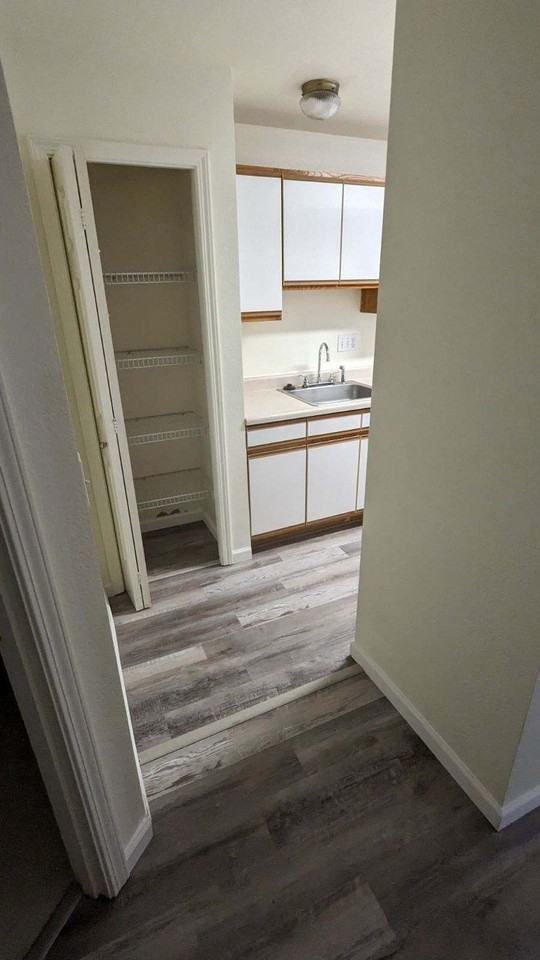 700 Ne Johnson St - Photo 7 of 7