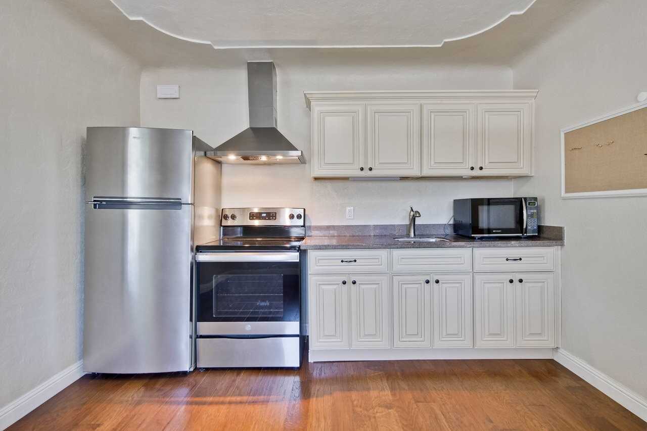 124 Sunset Ave - Photo 7 of 29