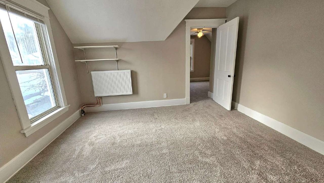 1453 Payne Ave - Photo 4 of 17