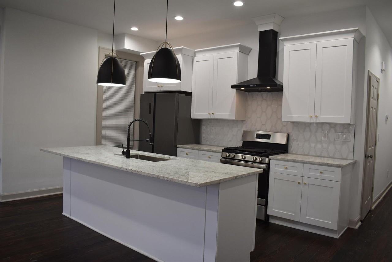 3850 Juniata St - Photo 4 of 10