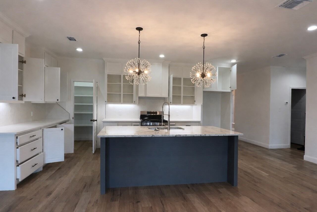 7001 17th St - Photo 7 of 24