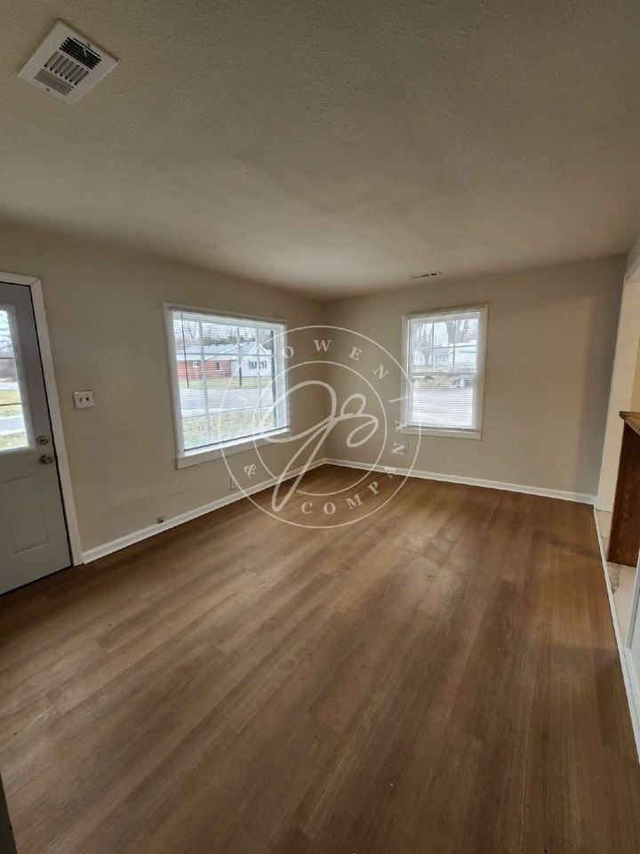 1932 Birkdale Rd - Photo 4 of 22