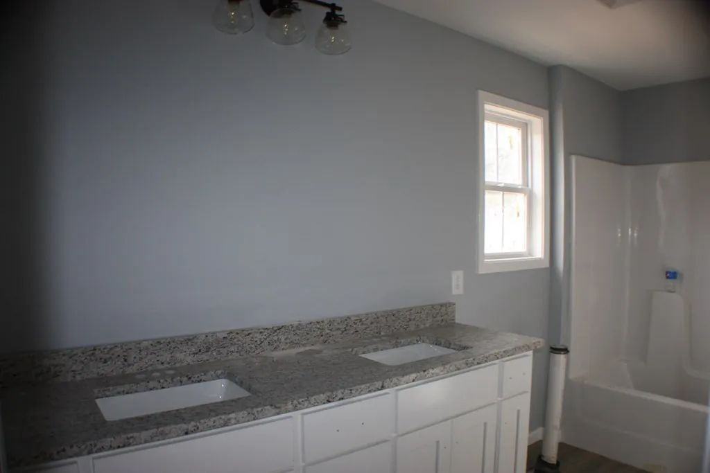 1165 Mayfield Dr - Photo 7 of 11