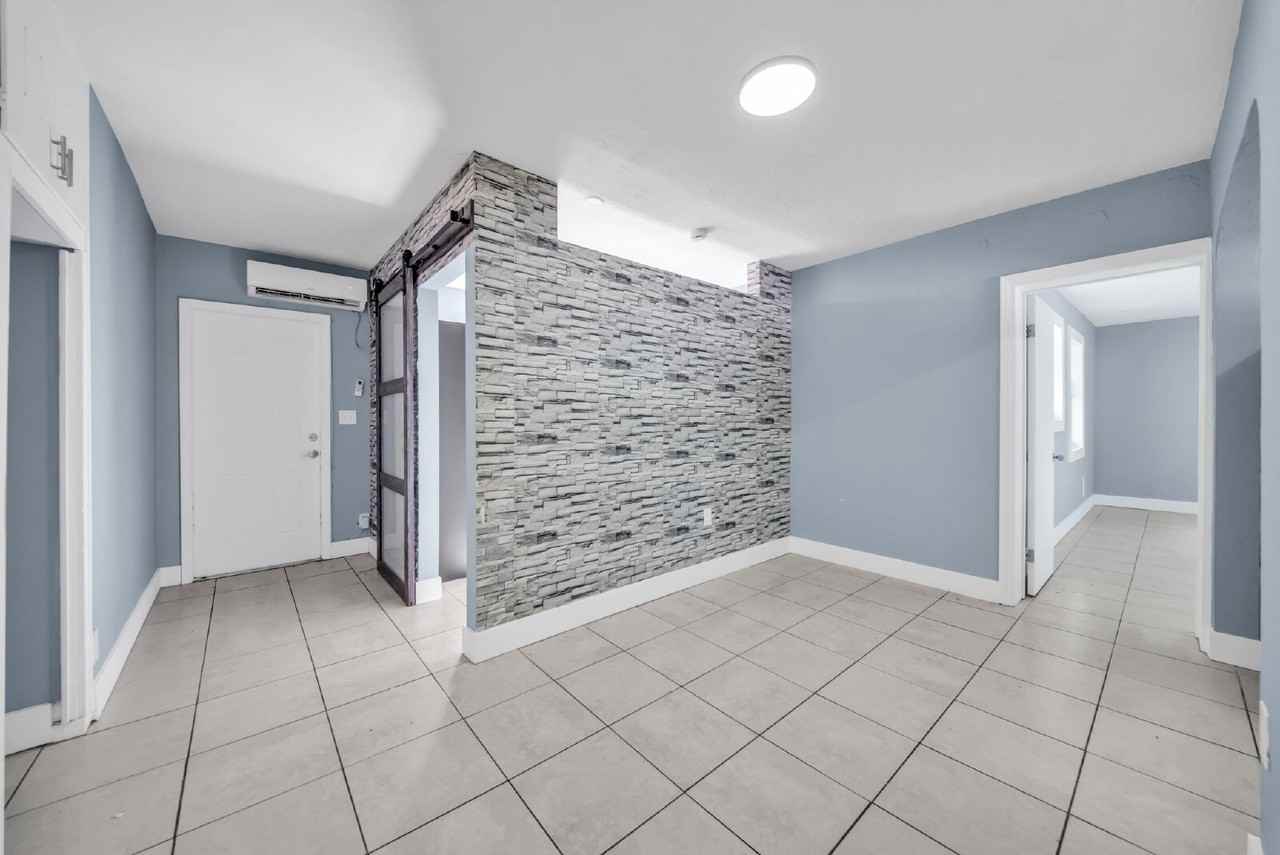 1815 Mckinley St #9 - Photo 3 of 9