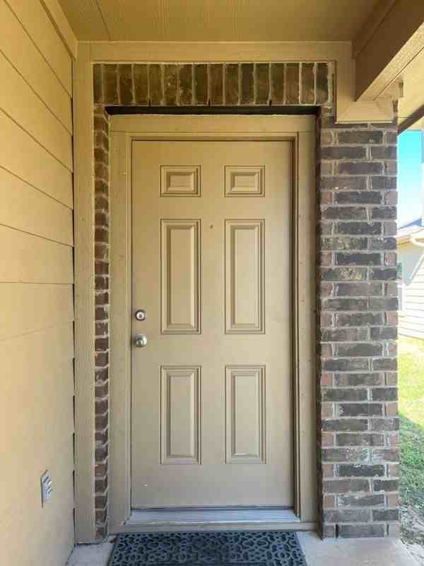 3510 Wickham Ln - Photo 7 of 16