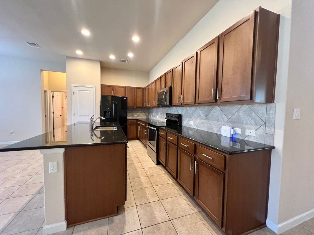 114 Clear Water Pass - Photo 3 of 7