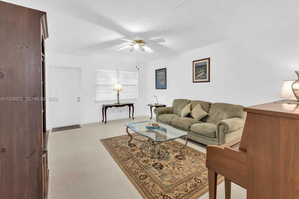 130 Brighton D - Photo 7 of 39