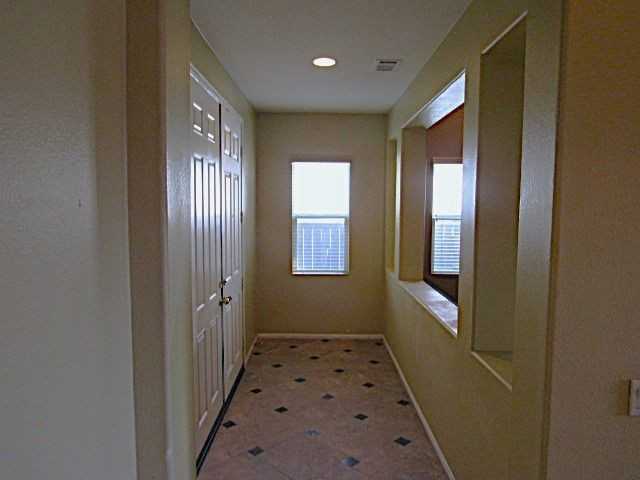 29605 Branwin St - Photo 7 of 23