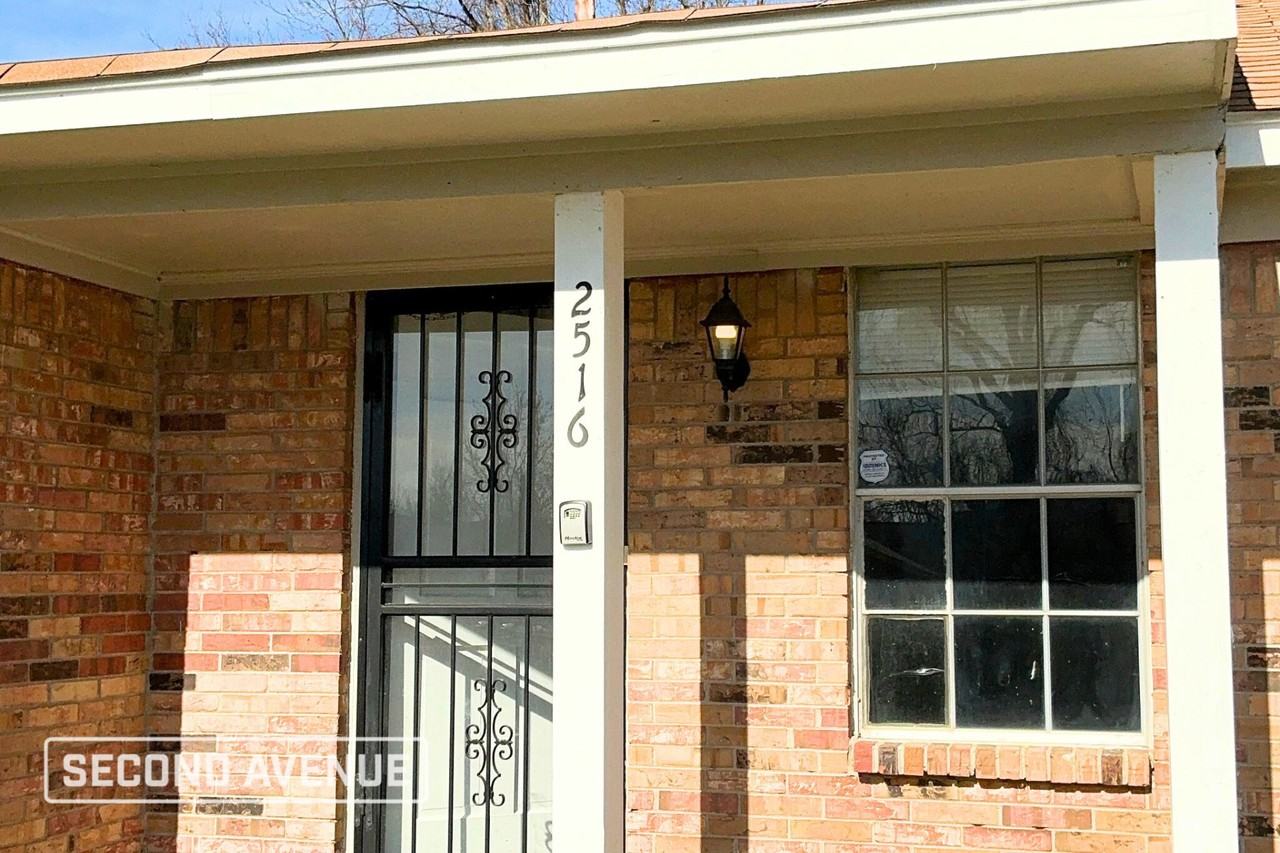 2516 Chattering Ln - Photo 2 of 11