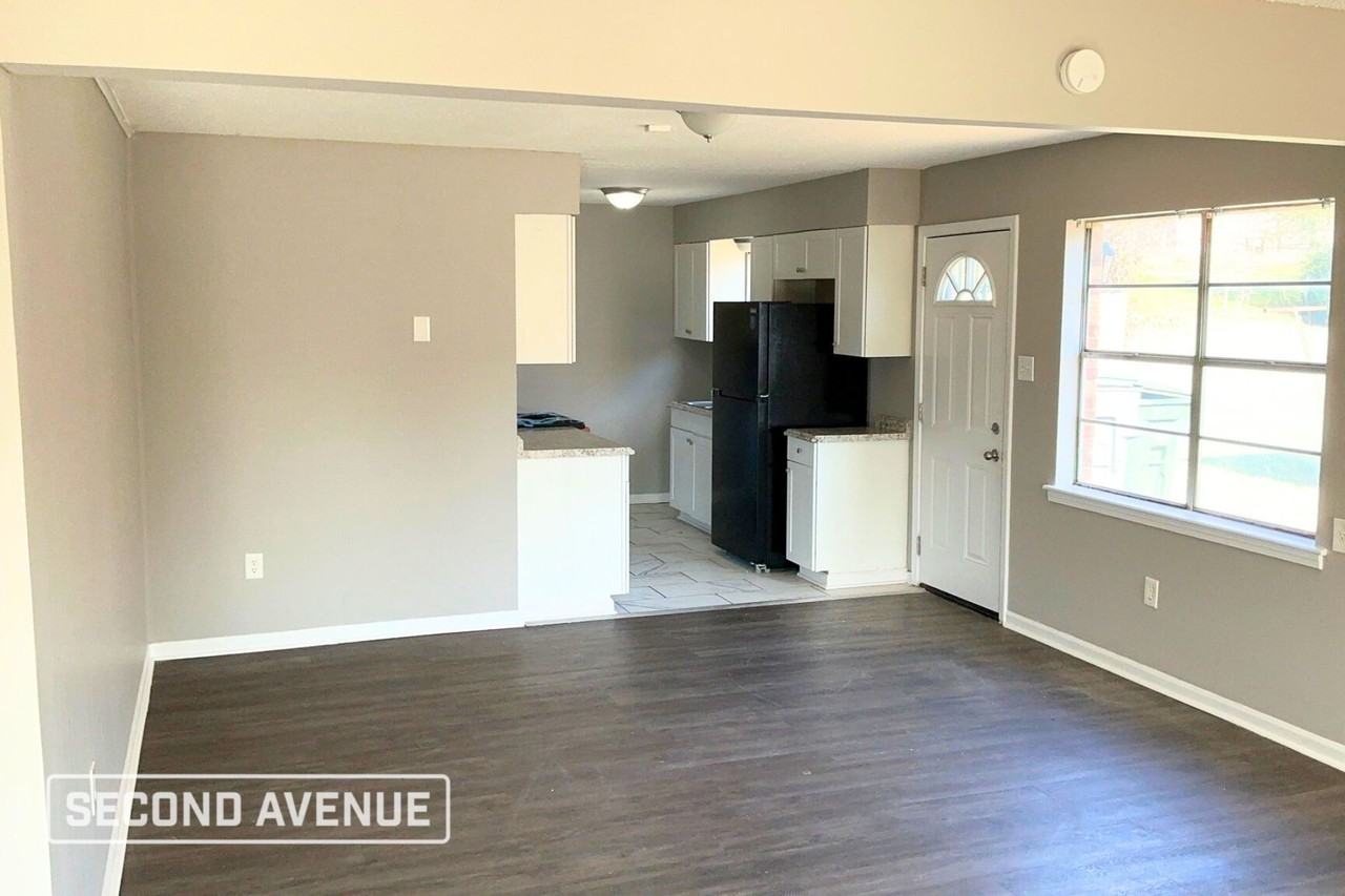 2516 Chattering Ln - Photo 4 of 11