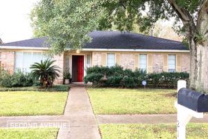 featured image of 12115 Creekhurst Dr