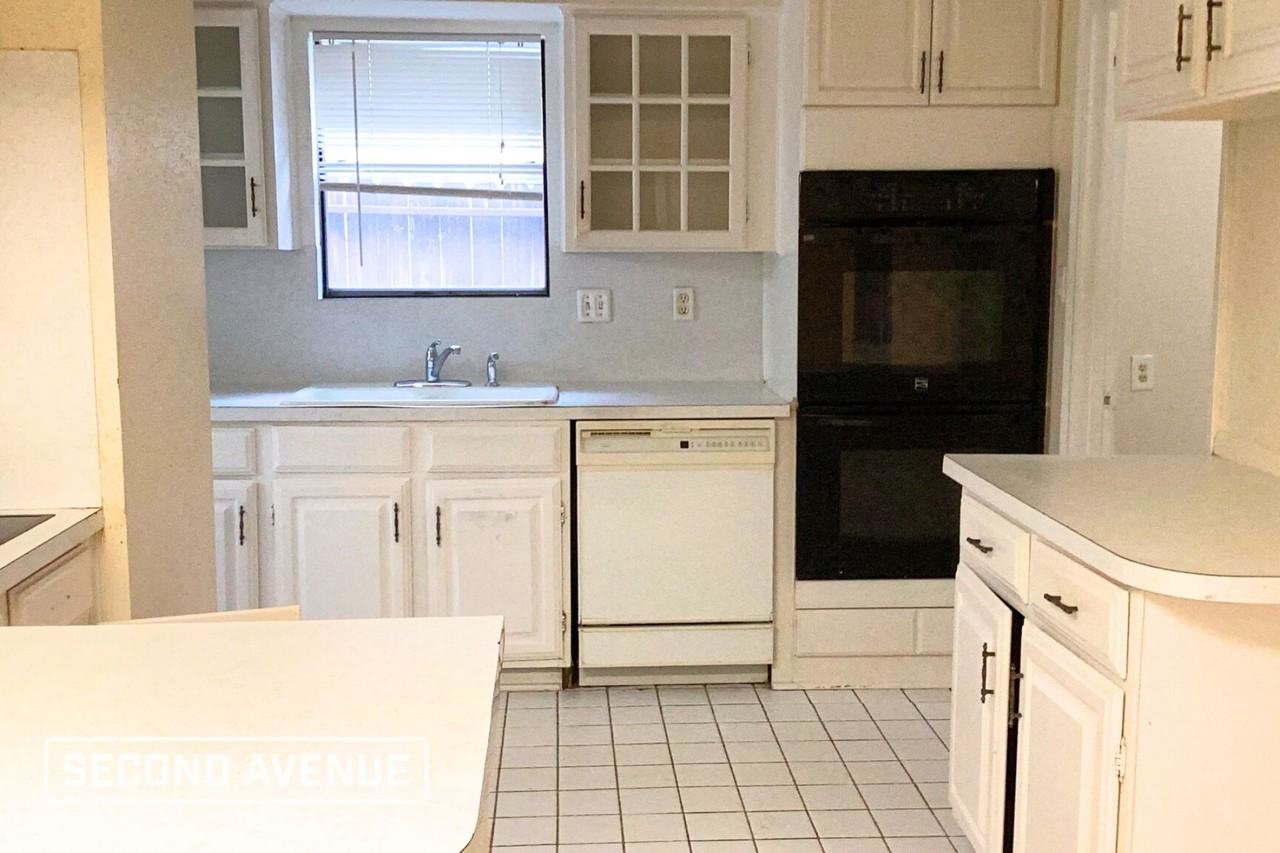 12115 Creekhurst Dr - Photo 5 of 18