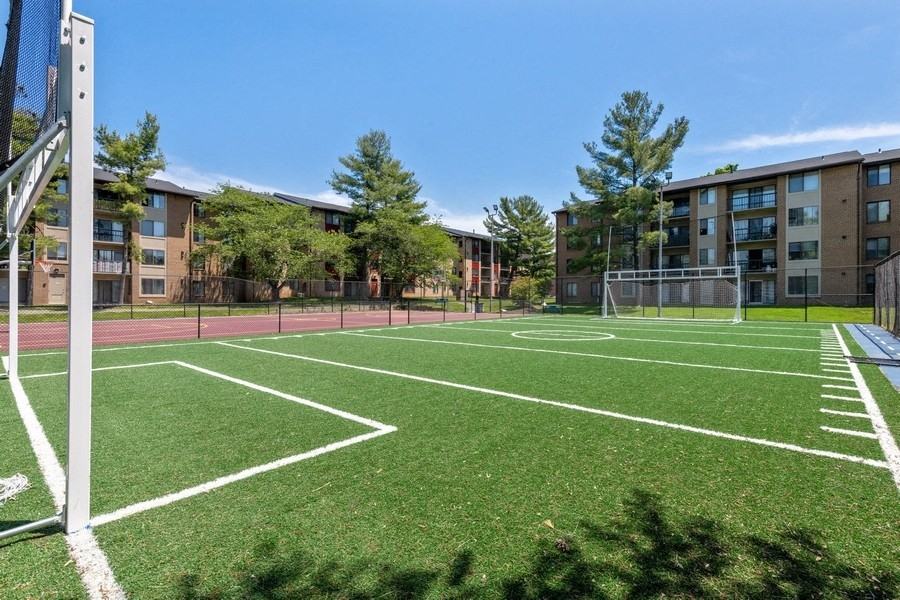 Spring Parc - Photo 2 of 23