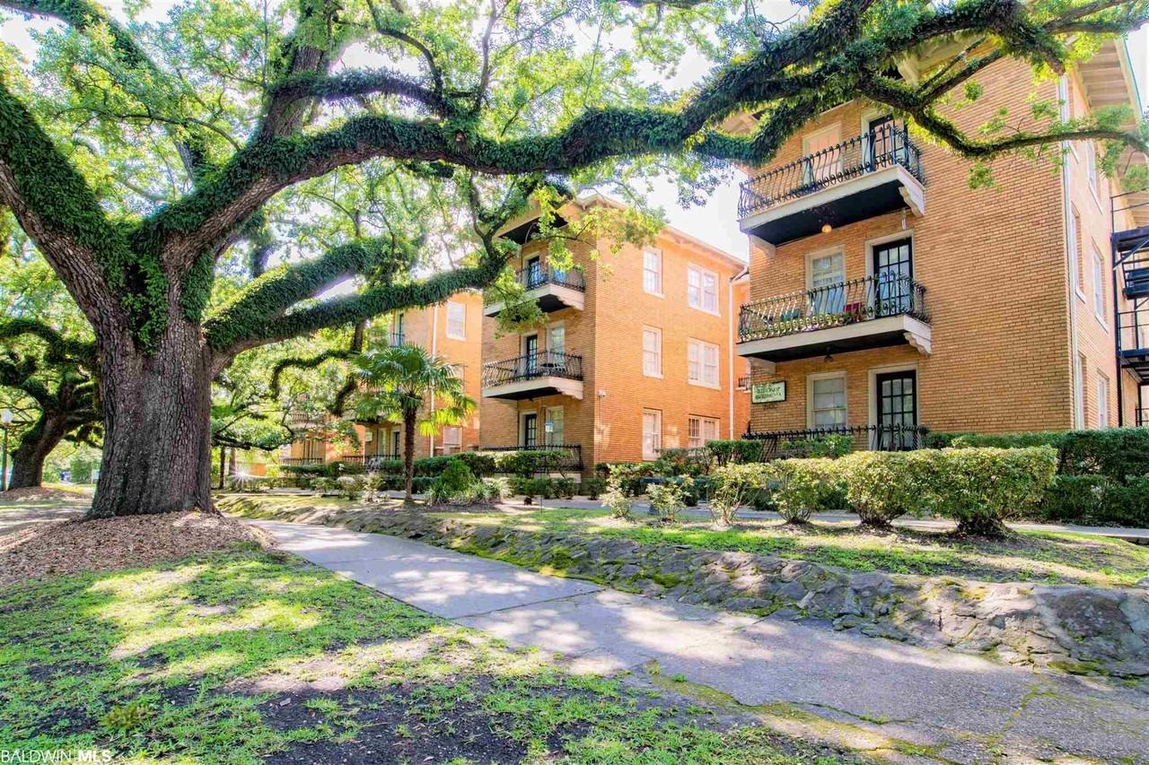 1600 Government St #2B