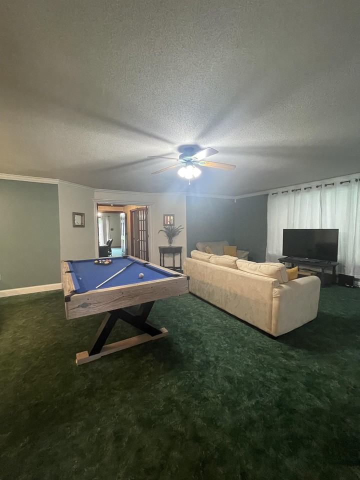 7812 Swails St #1 - Photo 6 of 10