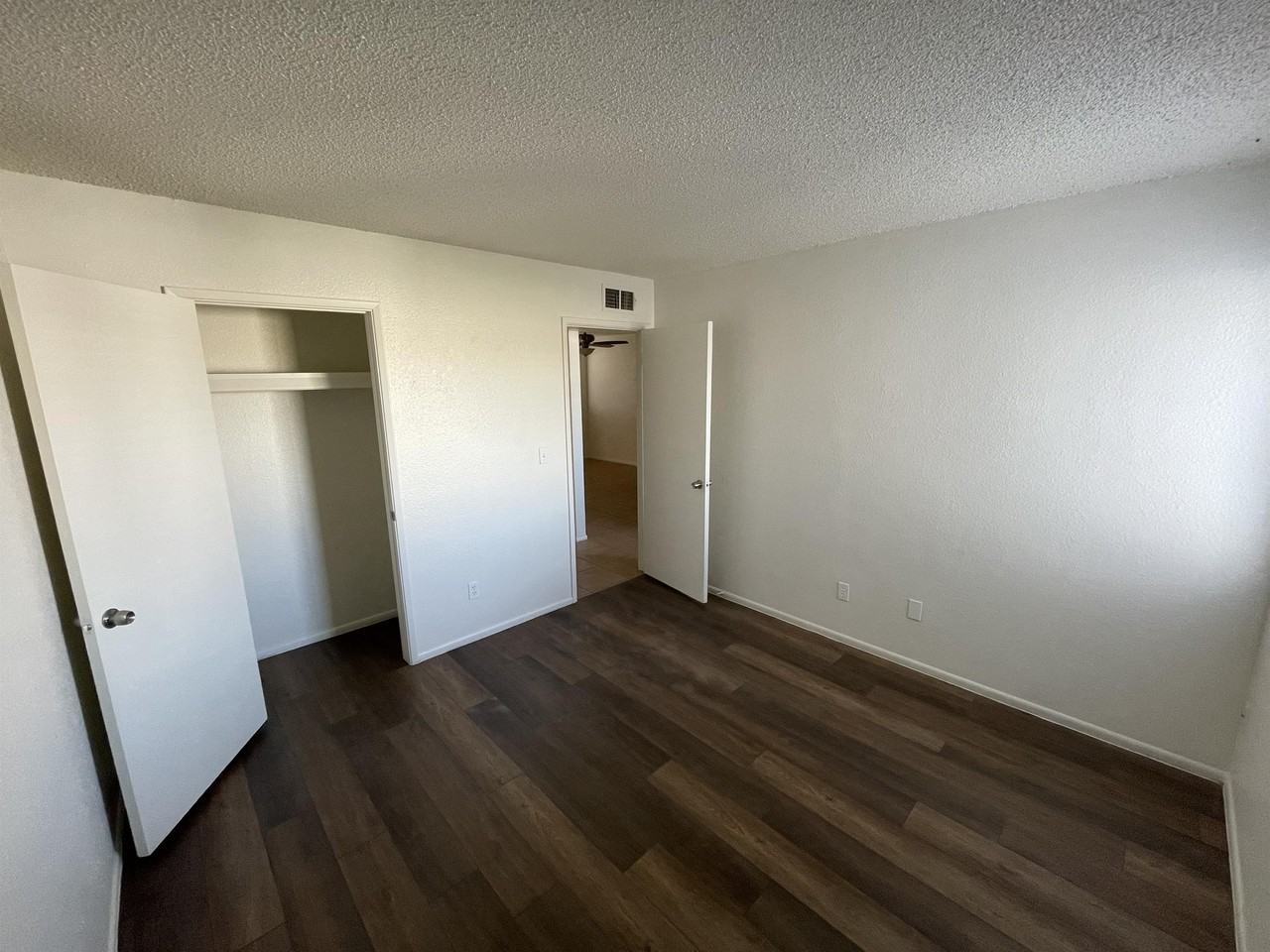 1520 W 5th St - Photo 7 of 10