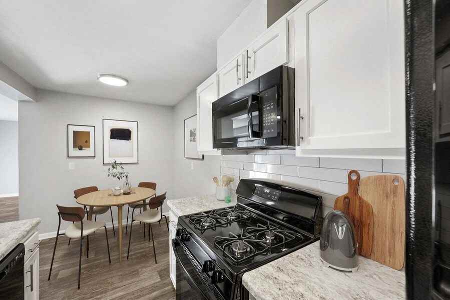 Dale Forest - Photo 6 of 17