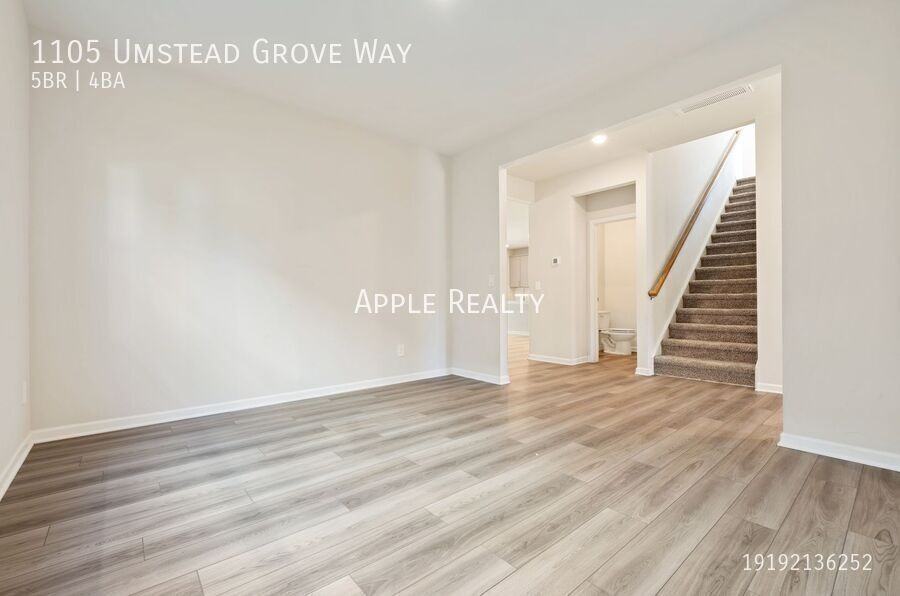 1105 Umstead Grove Way - Photo 6 of 20