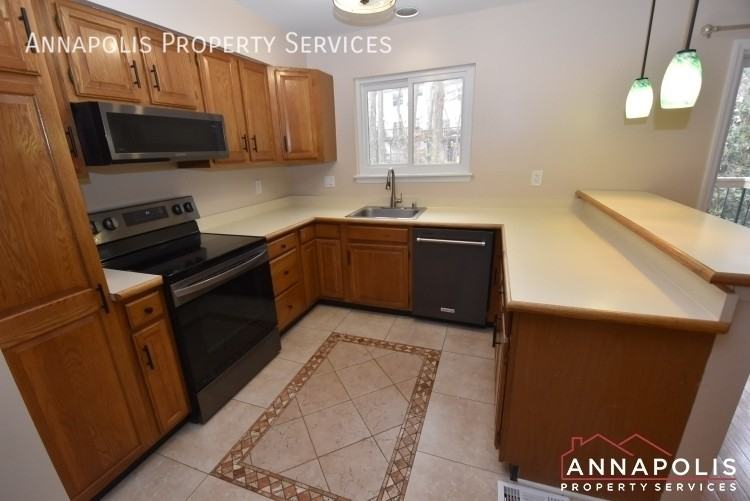 418 Cranes Roost Ct - Photo 2 of 35