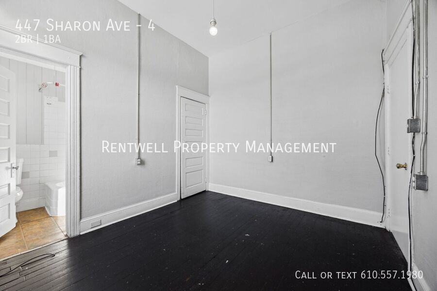 447 Sharon Ave #4 - Photo 4 of 16