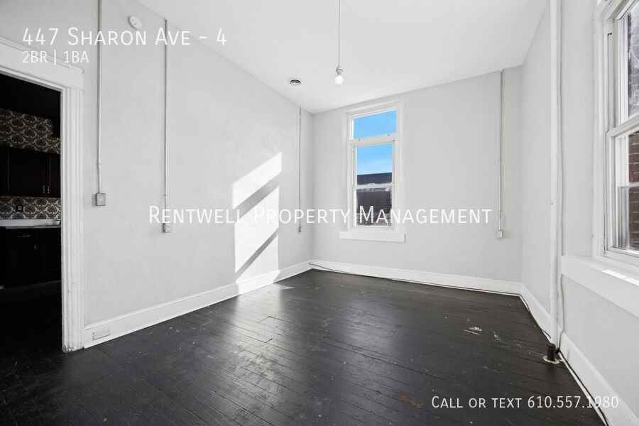 447 Sharon Ave #4 - Photo 7 of 16