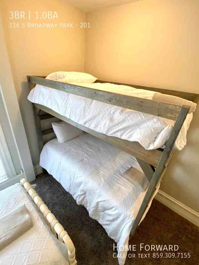 336 S Broadway Park #201 - Photo 7 of 27