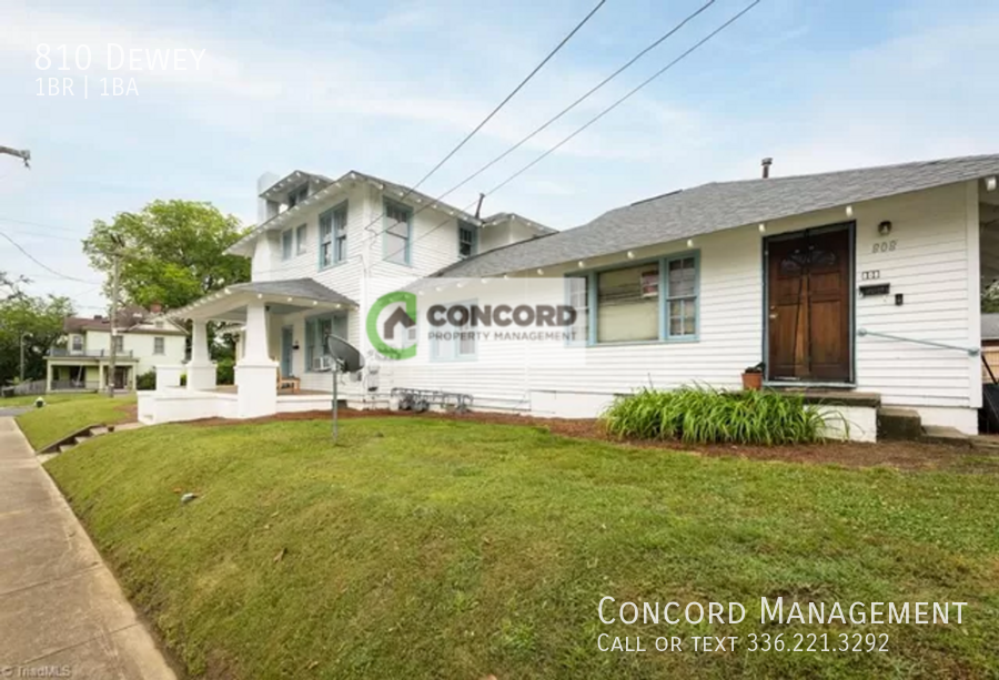 810 Dewey St #810 - Photo 3 of 11