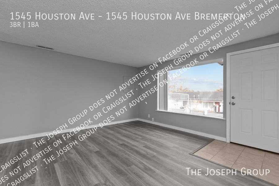 1545 Houston Ave - Photo 3 of 30