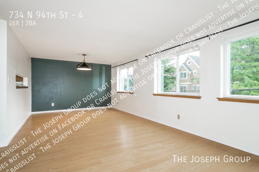 734 N 94th St #4 - Photo 3 of 16