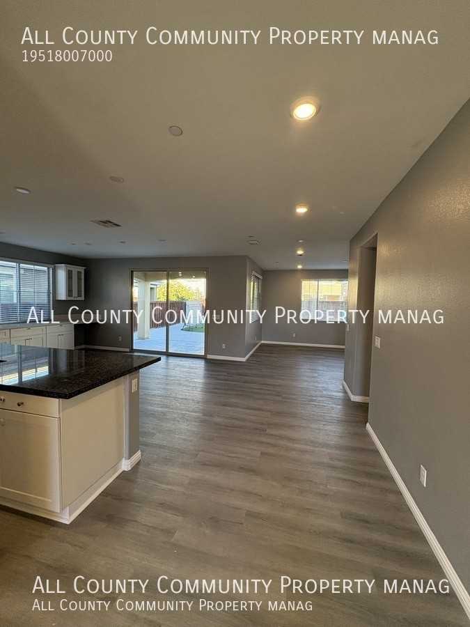 29892 Glacier Bay Dr - Photo 6 of 50