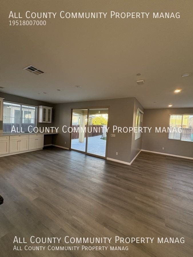 29892 Glacier Bay Dr - Photo 7 of 50