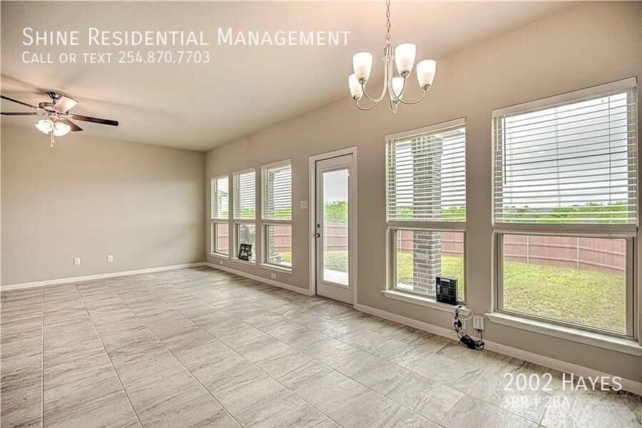 2002 Hayes St - Photo 7 of 22