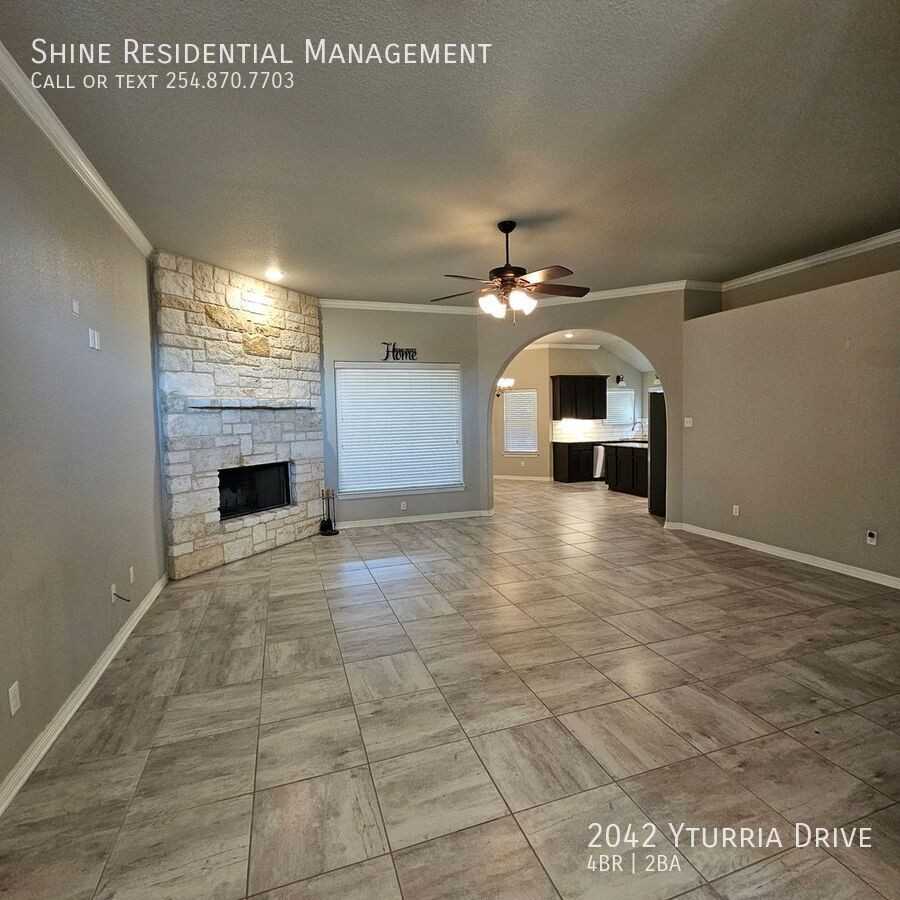 2042 Yturria Dr - Photo 3 of 18