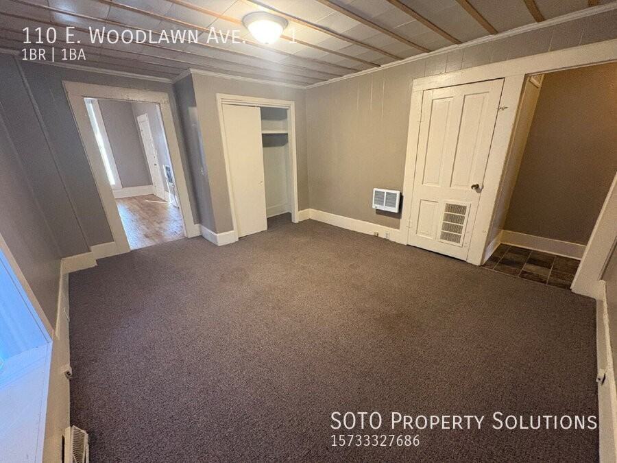 110 E Woodlawn St #1 - Photo 5 of 7