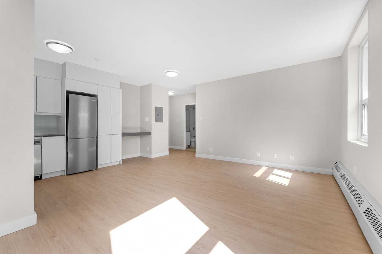 145 York St - Photo 3 of 50