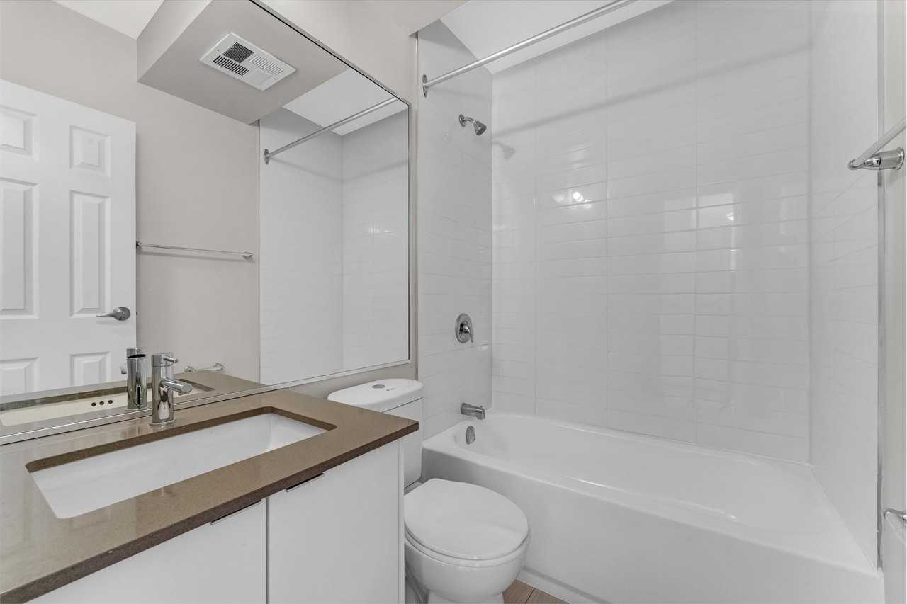 145 York St - Photo 5 of 50