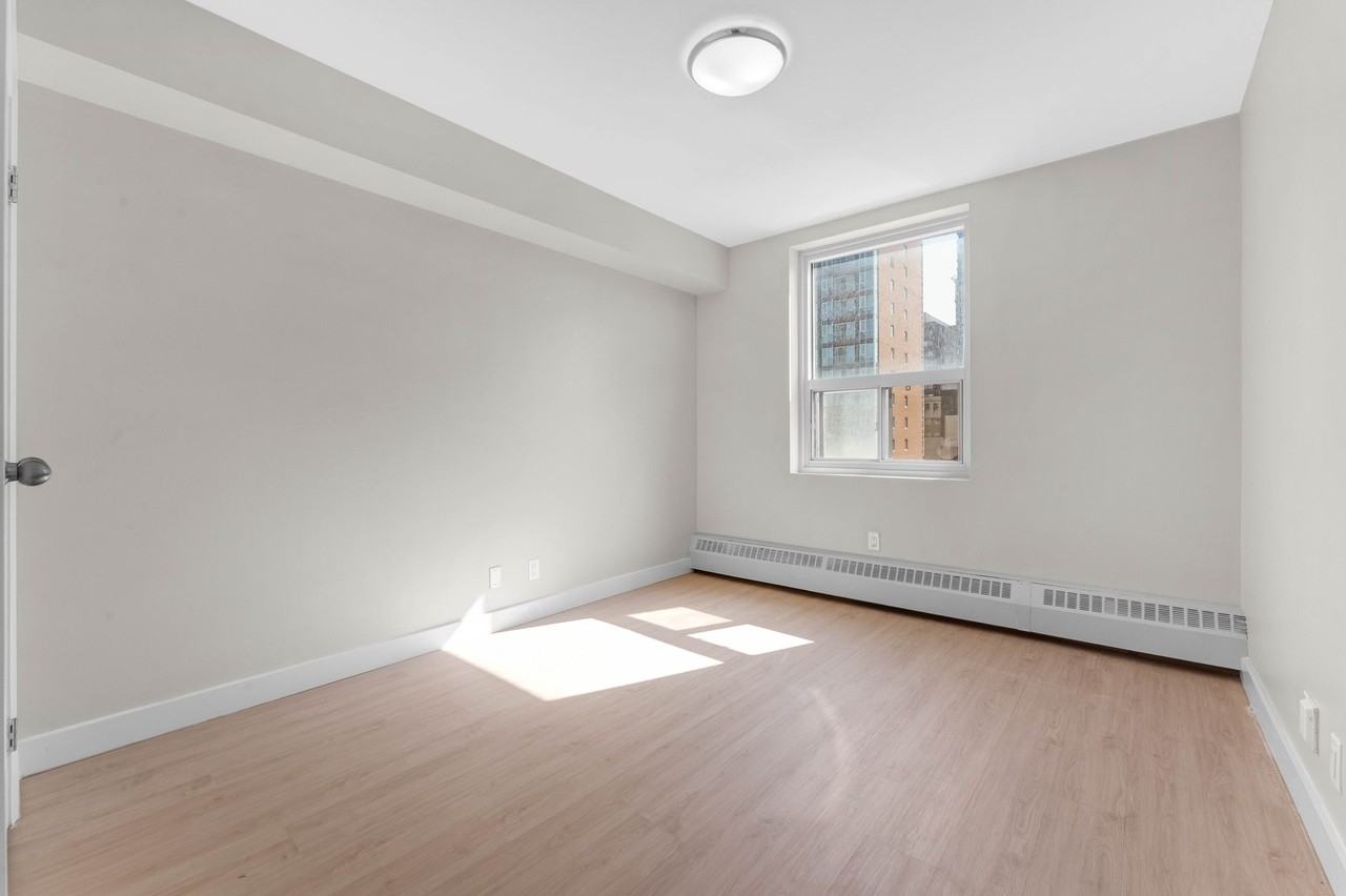 145 York St - Photo 6 of 50