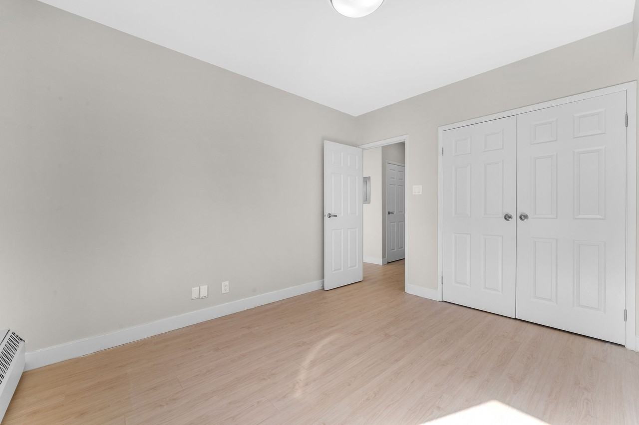 145 York St - Photo 7 of 50